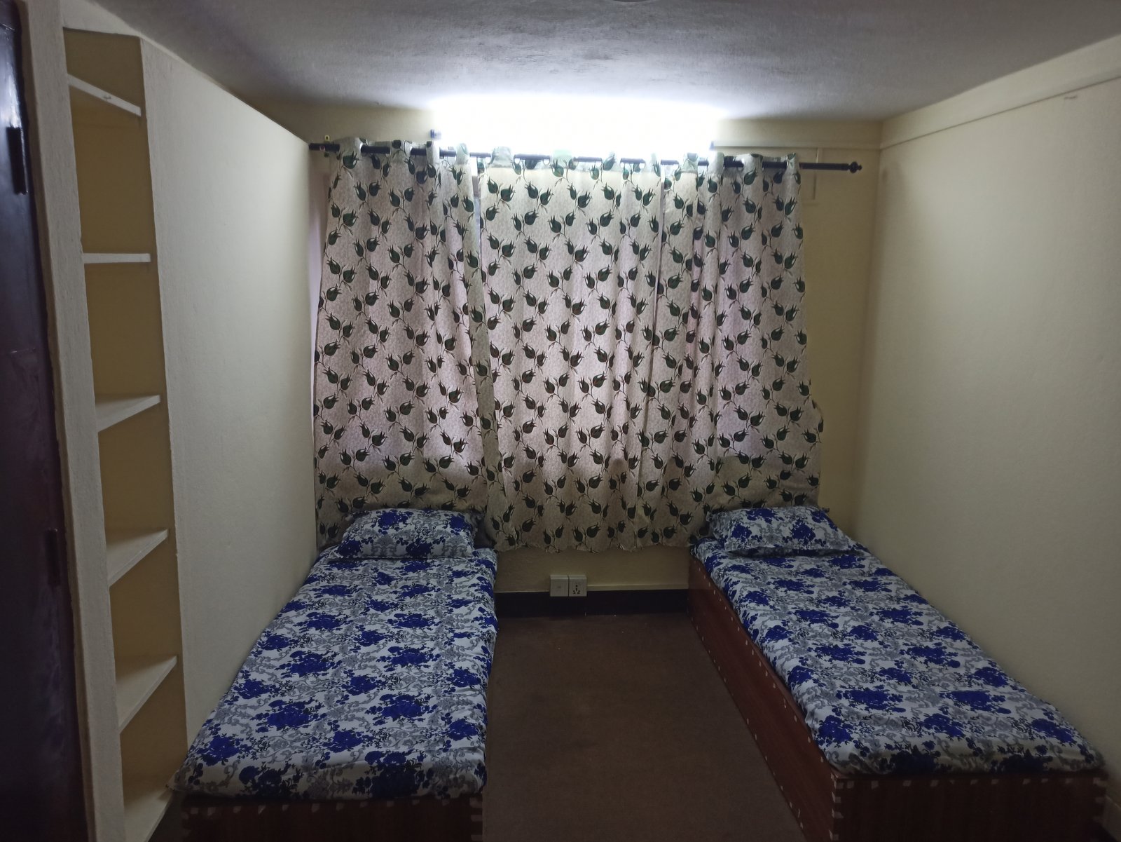 Mid Town Boys Hostel 